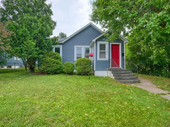 1126 Lincoln Ave, Eveleth, MN 55734