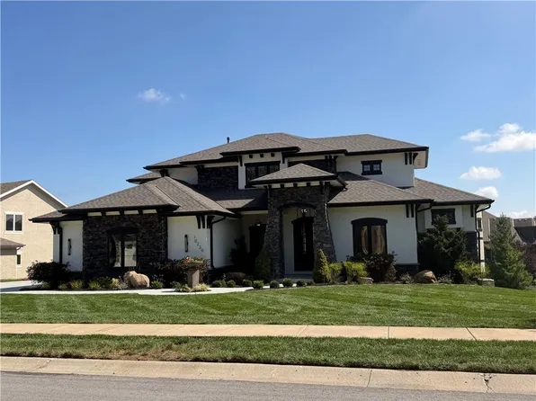 10239 N Kansas Ave, Kansas City, MO 64155