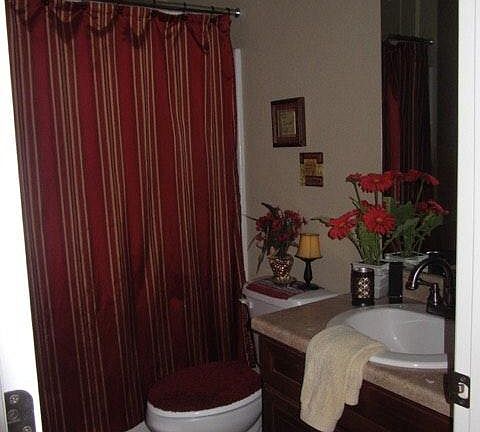 Upstairs bathroom