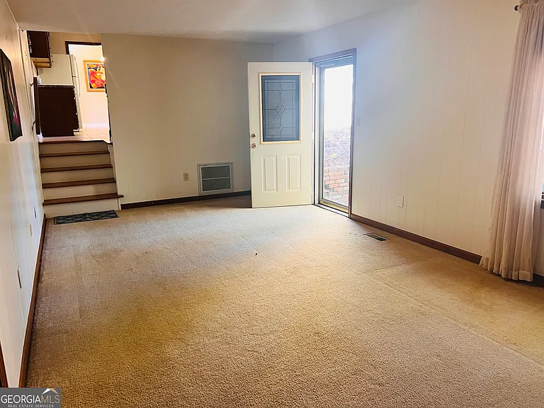 345 Caldwell Cir — Photo 10