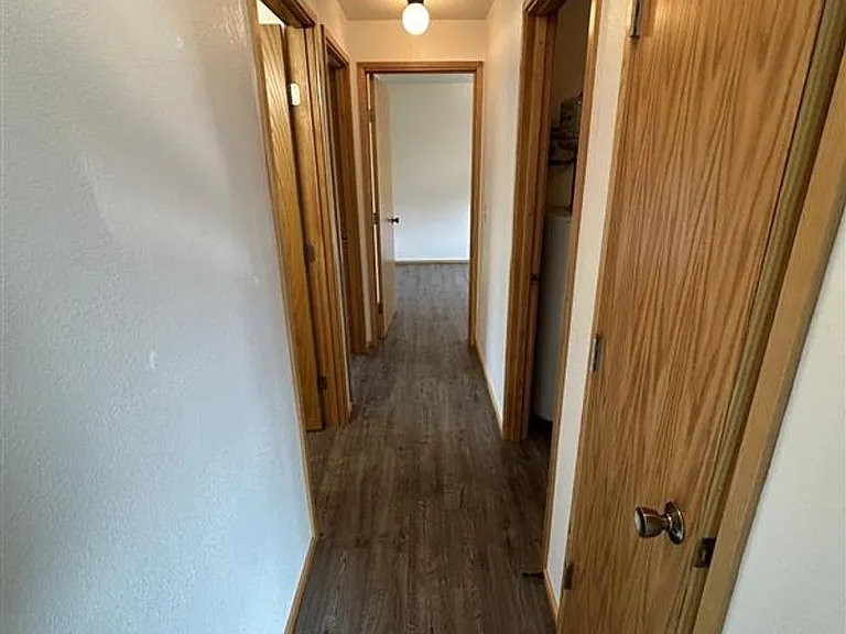 550 Front St — Photo 11