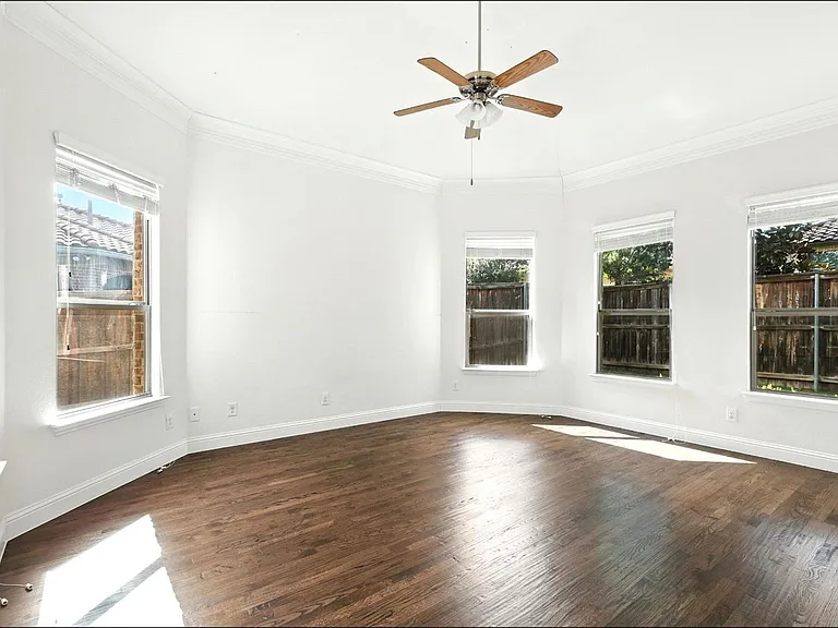 1733 Adalina Dr — Photo 24