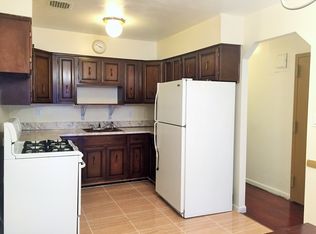 106 E 2nd St #2, Brooklyn, NY 11218
