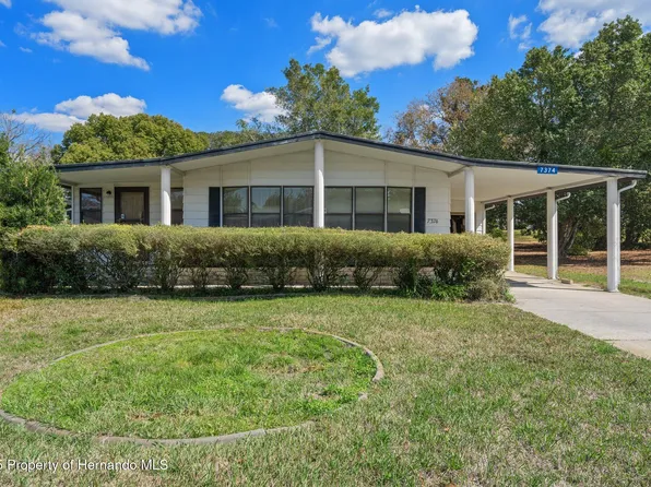 7374 Harlow St, Brooksville, FL 34613