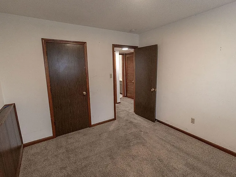 2908 Leeway Dr #D — Photo 12