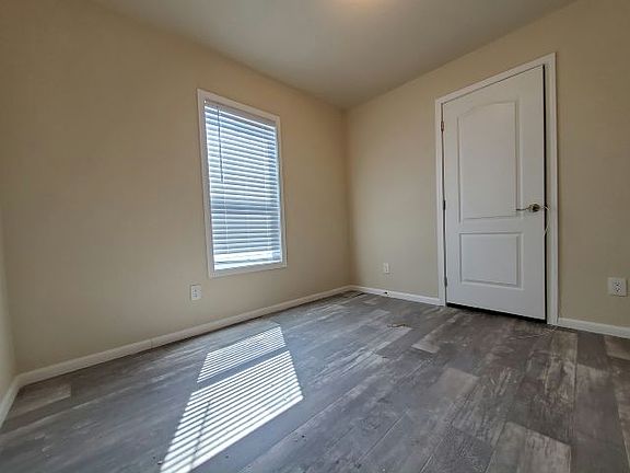 3rd image of 2038 Palm St #290