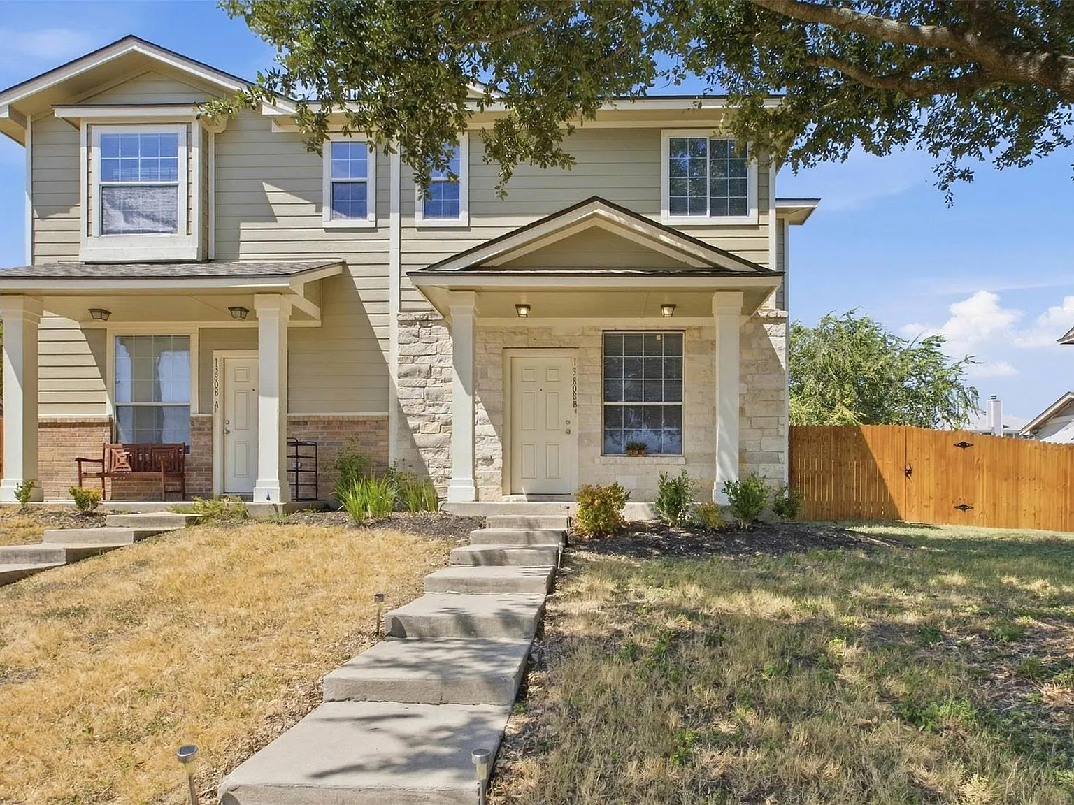 3 bed, 2.5 bath, 2719 sqft, $1,950 — Photo 3