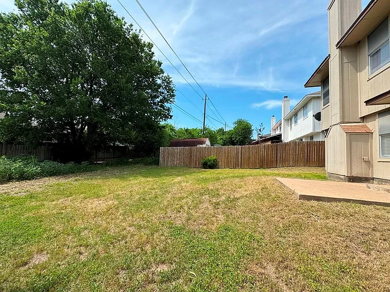 14009 Maricella Ln — Photo 33