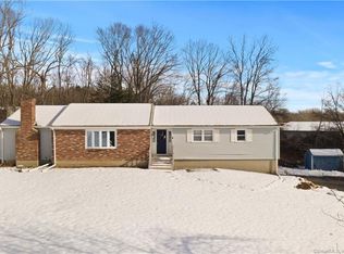 26 Pleasant Dr, Bethany, CT 06524