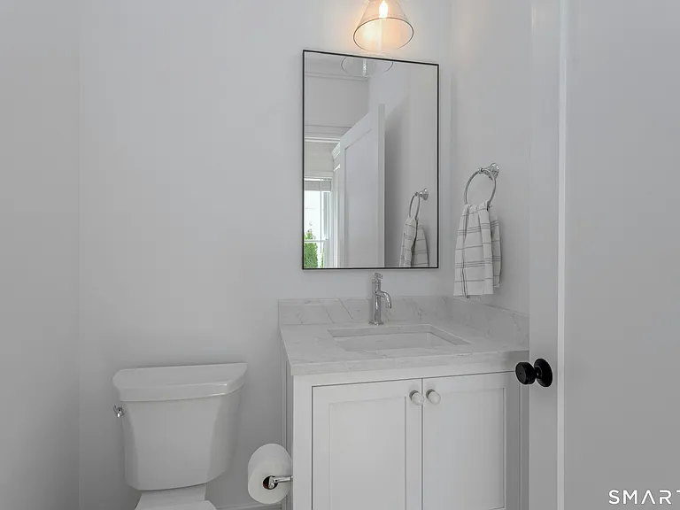 18 Old Stamford Rd — Photo 12