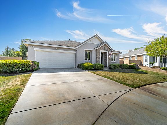 2nd image of 3649 Mountain Shadows Ct