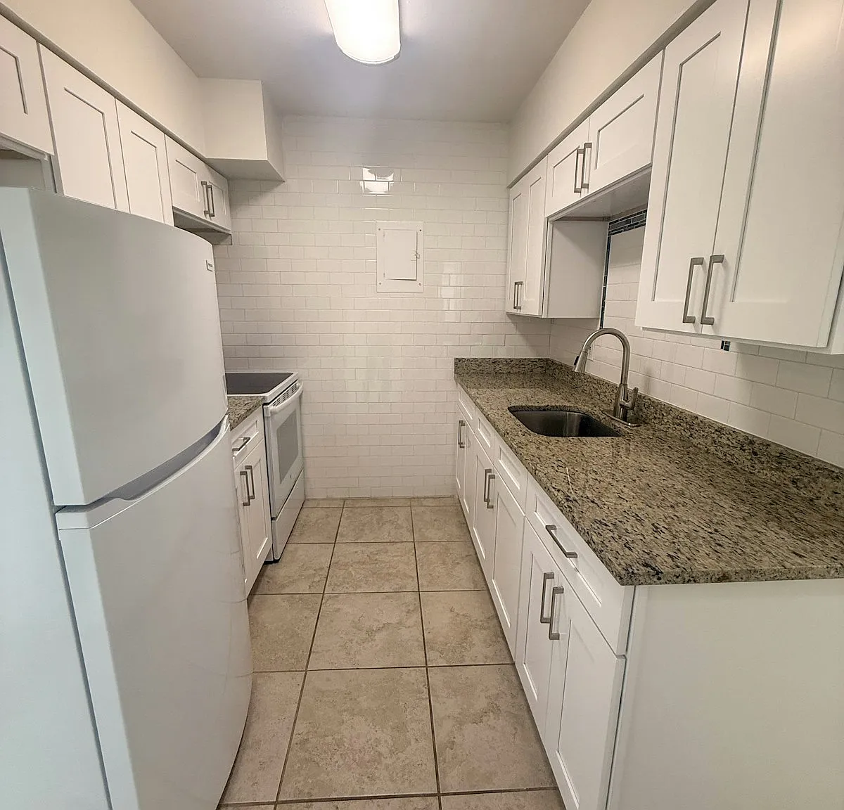 64 Davis Boulevard, Unit 8 — Photo 1