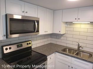 329 W Kimbell Ave APT 13, Elmhurst, IL 60126