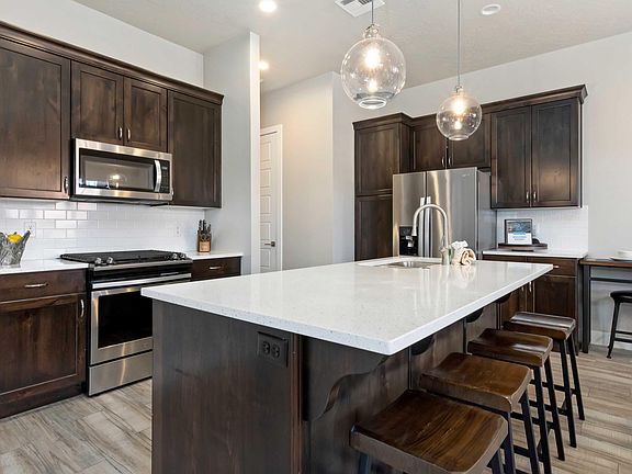 4th image of 2600 Ocotillo Way Unit 31