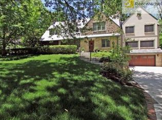 5612 Mission Rd, Fairway, KS 66205