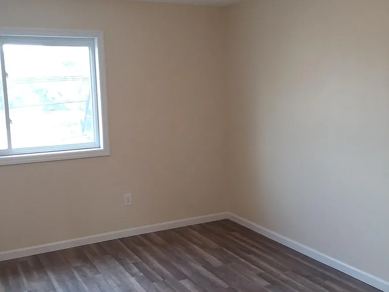 2465 Lemoine Ave #2 — Photo 10