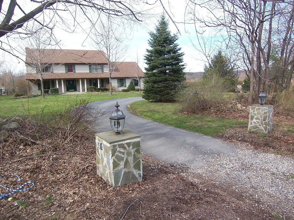 Pillared entry 
