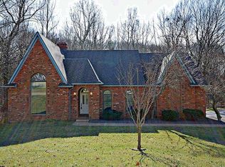 10 Forest Hill Ln, Edwardsville, IL