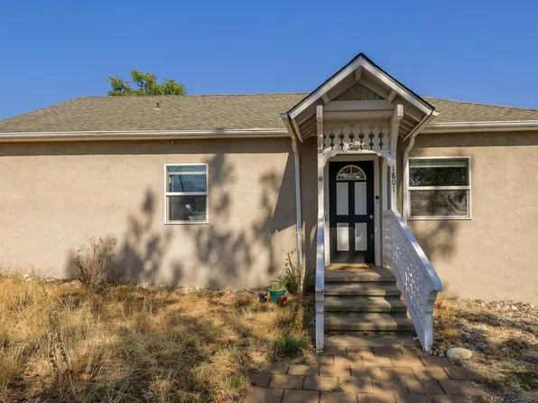 1801 Pleasant St, Redding, CA 96001