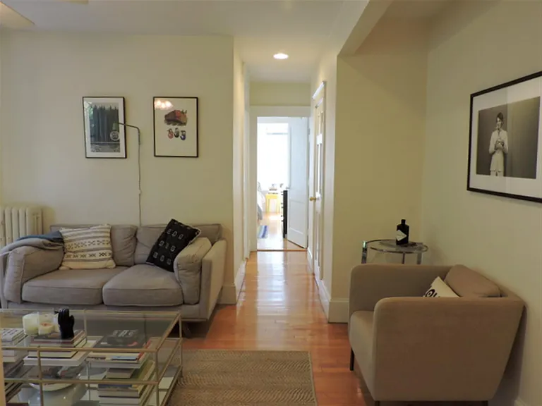 331 Harvard St #8 — Photo 3