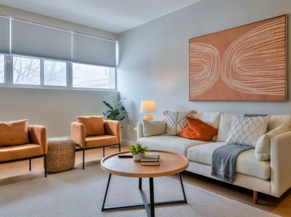 Castle Towers, 1161 Wellington St W, Ottawa, ON K1Y 2Z1