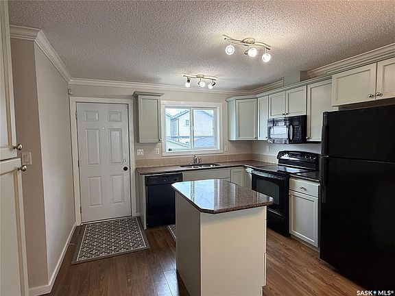 2nd image of UNIT 405-315 HAMPTON CIRCLE