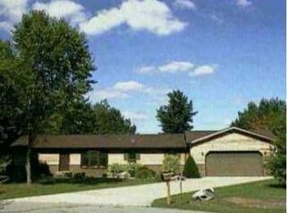 10177 Faye Ct, Osceola, IN 46561