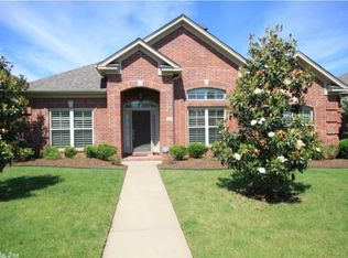 62 Montagne Ct, Little Rock, AR 72223