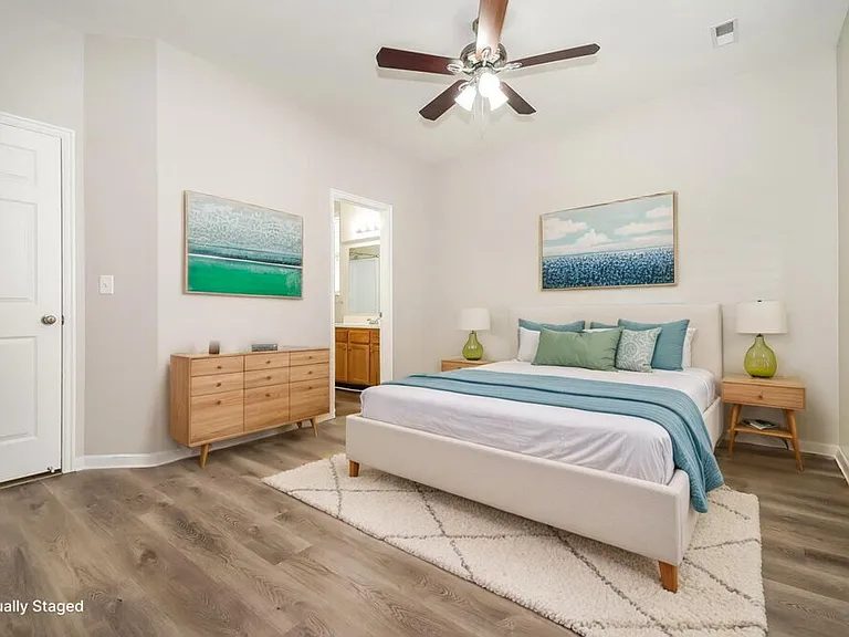 1040 York Dr — Photo 10