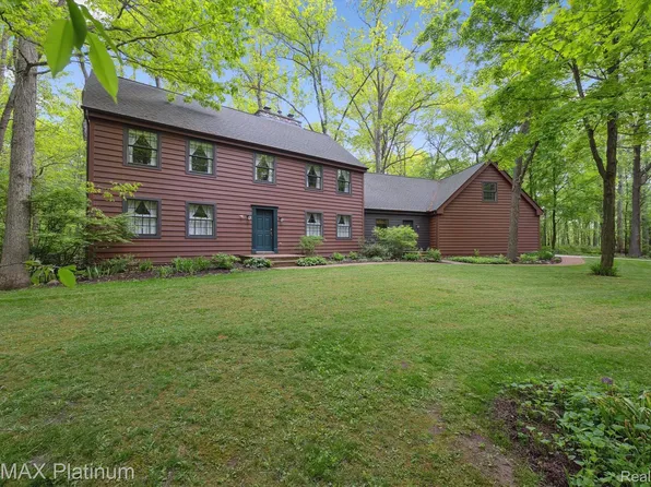 4121 Marsh Trl, Milford, MI 48380