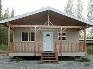 925 Lincolnwood Dr, North Pole, AK 99705