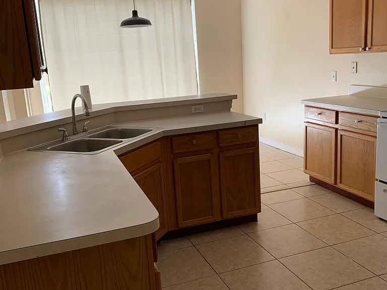 48 Cordona Dr — Photo 66