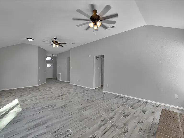 2306 Piddler Dr — Photo 20