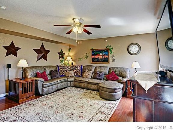 4th image of 7160 Cliffrose Dr