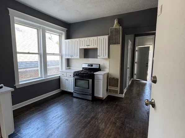 2714 W 24th Pl APT 2R, Chicago, IL 60608