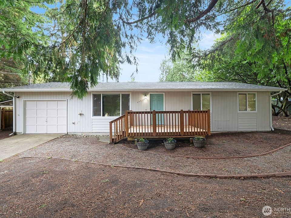 1st image of 26814 Webb Circle NE