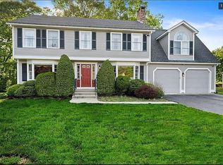 9 Pheasant Run Rd, North Smithfield, RI 02896