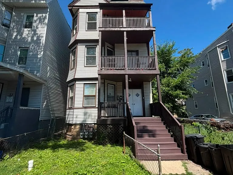 217 N 15th St #2 — Photo 1