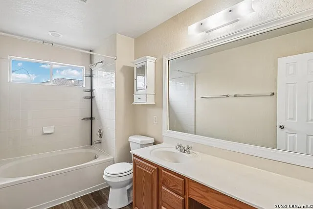 407 Amberdale Oak — Photo 23