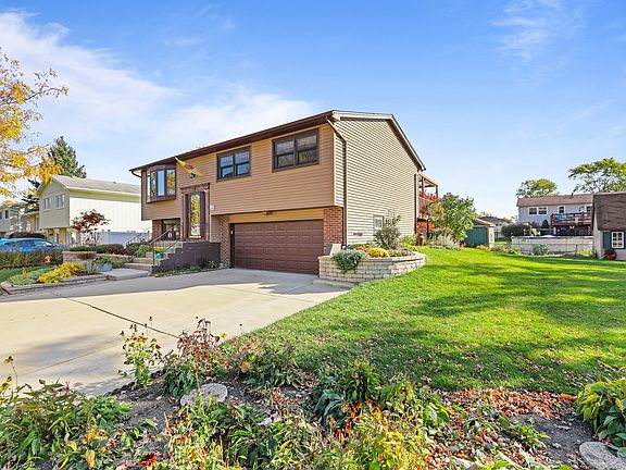 4th image of 7805 166th St