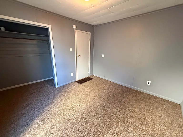 1410 Sherman St — Photo 13