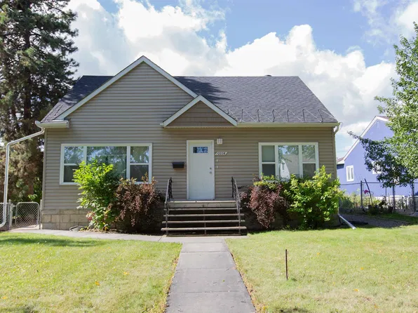 12228 134th St NW, Edmonton, AB T5L 1T7