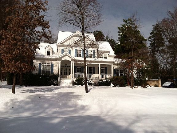 2nd image of 201 Bayberry Creek Cir