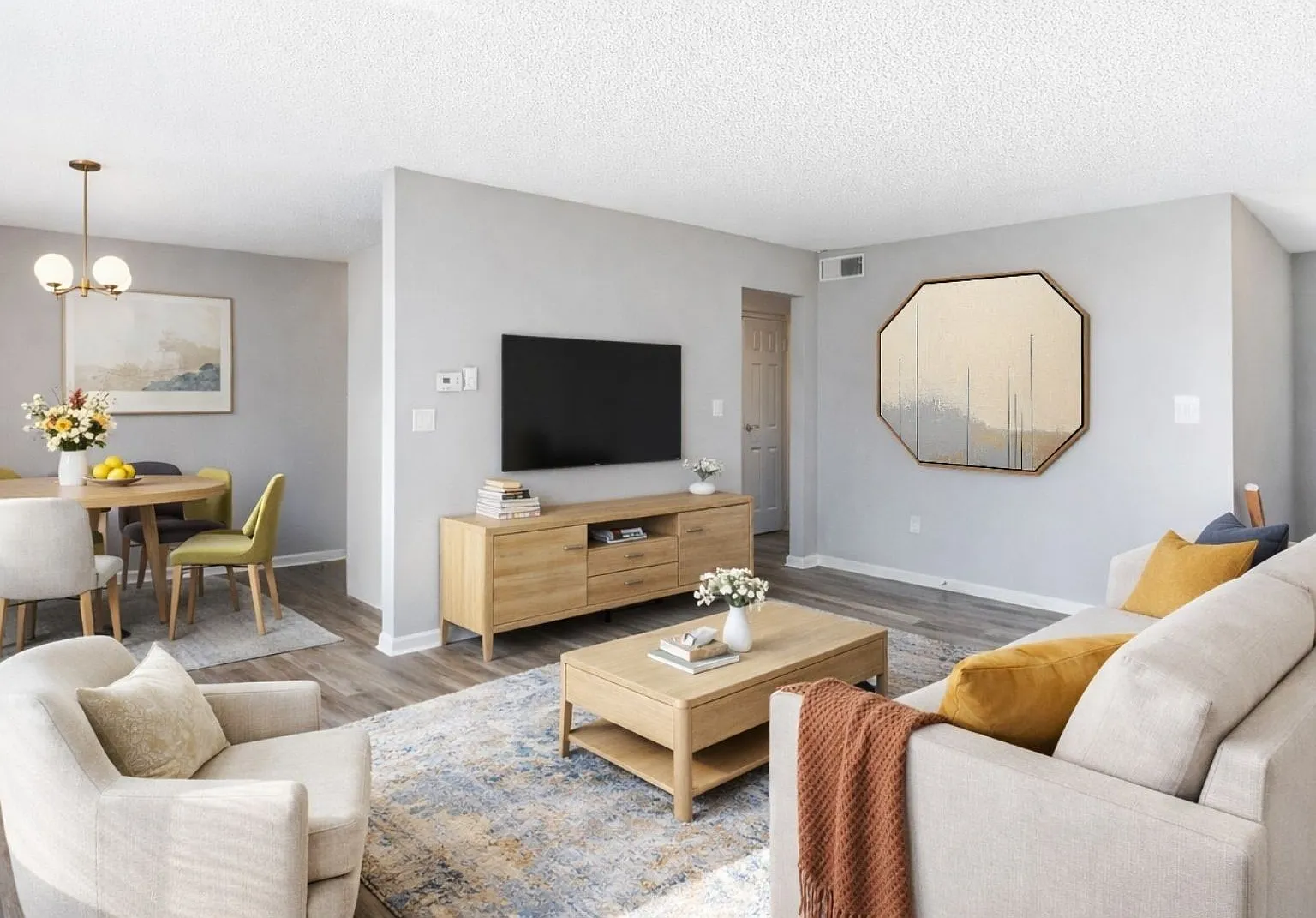 Hamilton Estates Apartments — Photo 1