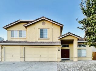 882 Neal Ct, Los Banos, CA 93635