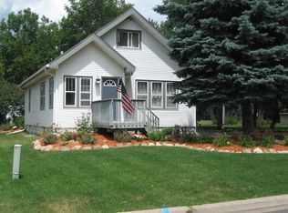 2061 Belmont Ln E, North Saint Paul, MN 55109