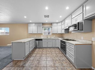 1420 E Sunset Ct, Yuma, AZ 85365