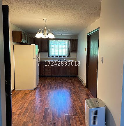 2nd image of 104 Leeward Dr #8