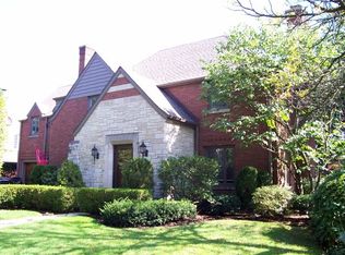 6715 N Nokomis Ave, Lincolnwood, IL 60712