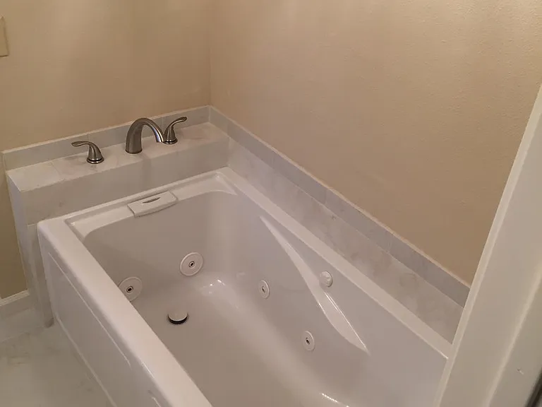 110 Rock Ravine Ct — Photo 11